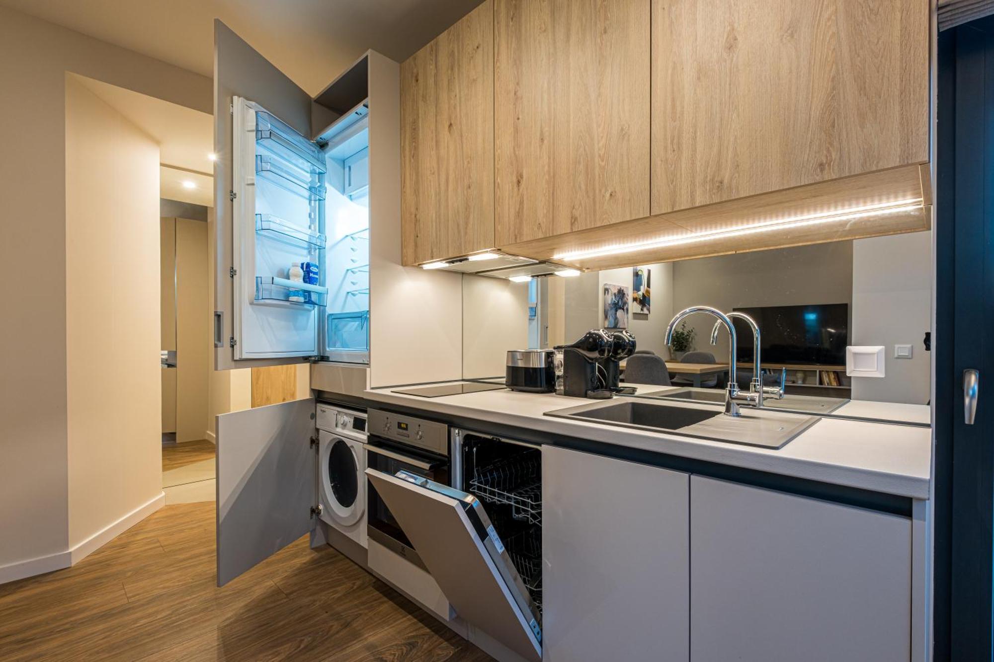 North 21 - Brand New Modern 1Bd Apt In Sofia Center By Flat Mаnager エクステリア 写真